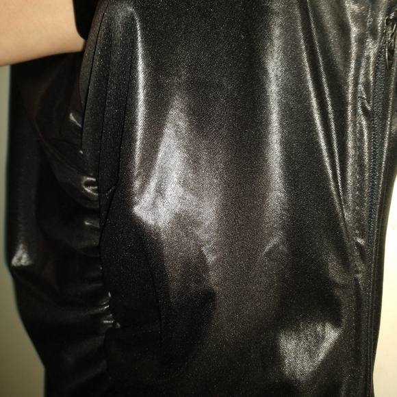 Women's dress - Picture 6 of 8